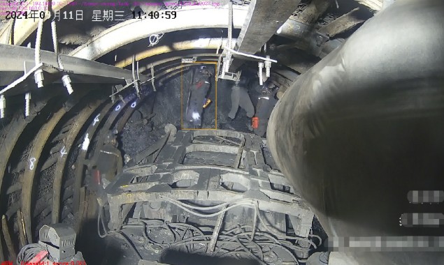 矿山敲帮问顶识别