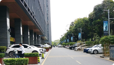 车辆管控难度大，园区秩序难以维护