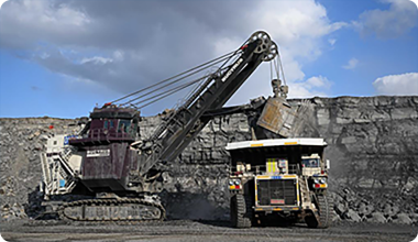 Inadequate timeliness of personnel safety compliance management